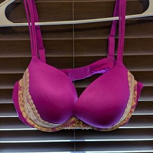 Victoria Secret Very Sexy Pushup